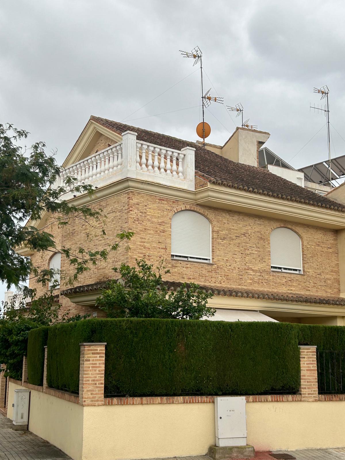 Sagunto, Valencia, 5 Habitaciones Habitaciones, ,3 BathroomsBathrooms,Chalet,En venta,1110