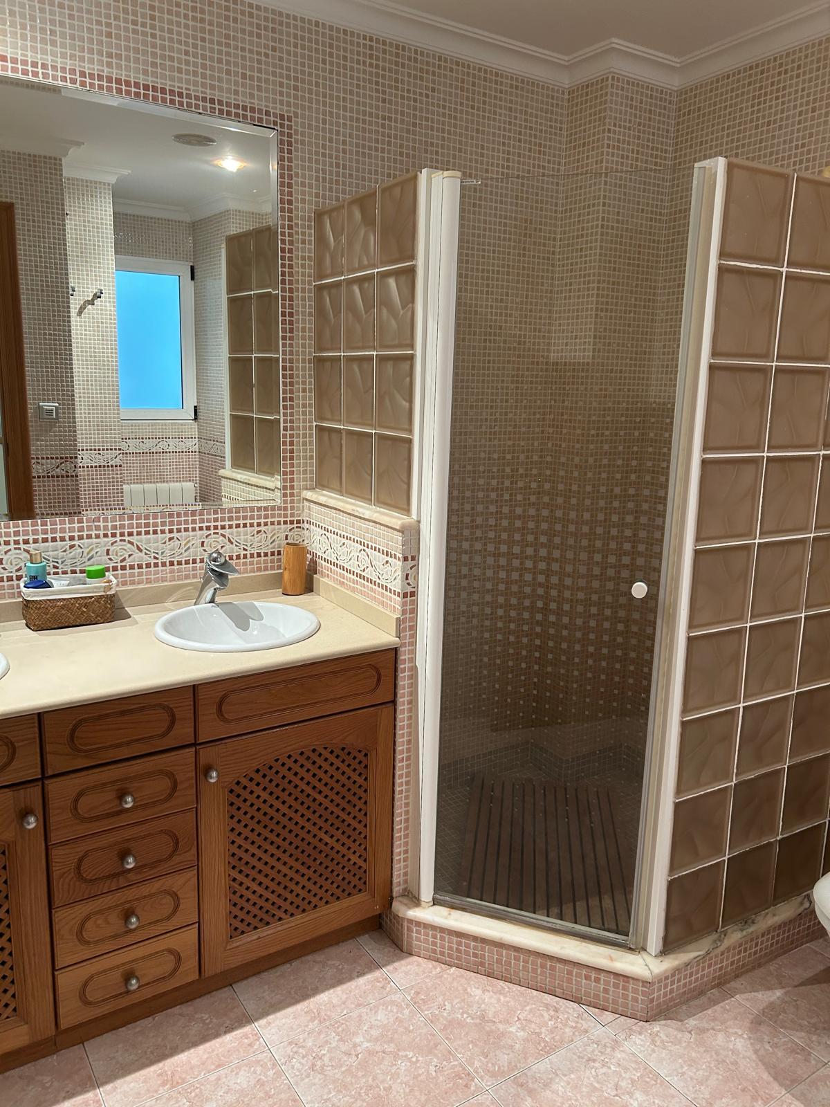 Sagunto, Valencia, 5 Habitaciones Habitaciones, ,3 BathroomsBathrooms,Chalet,En venta,1110