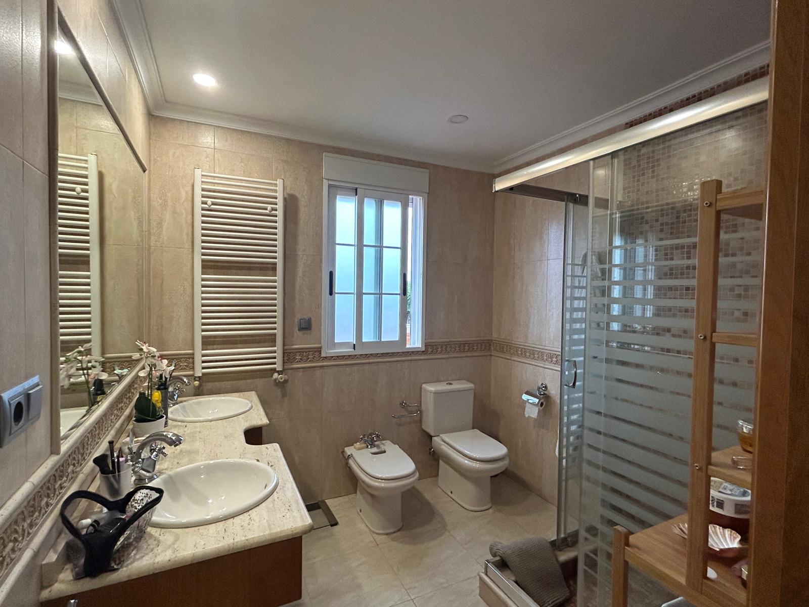 Sagunto, Valencia, 5 Habitaciones Habitaciones, ,3 BathroomsBathrooms,Chalet,En venta,1110